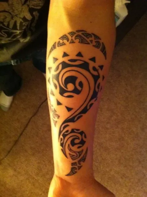 Aaron - New start koru