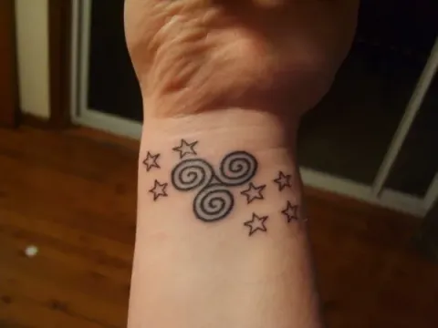 Amiee - Triskell and stars