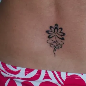Claire - lotus lower back