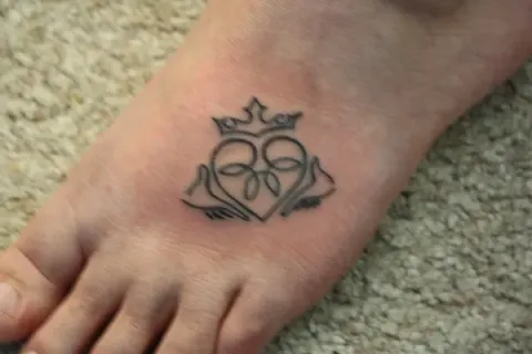 Gina - Claddagh