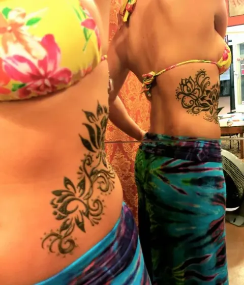 Guest - Henna lotus