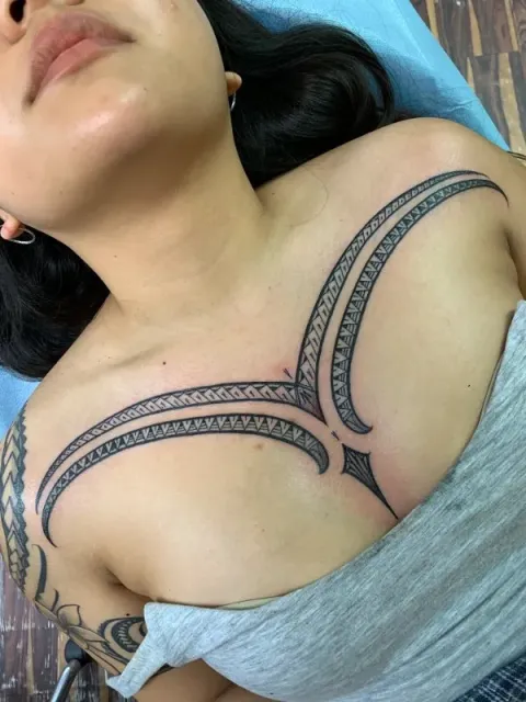 Lio - breast piece