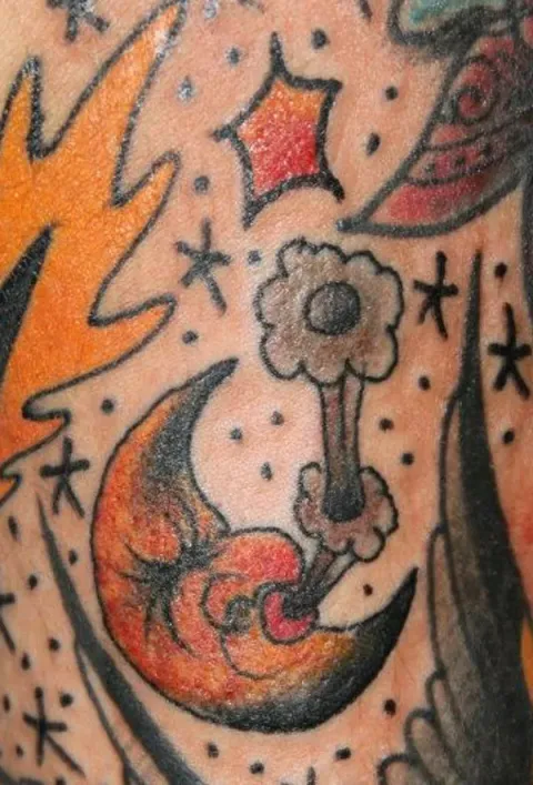 Mattia - Old school moon