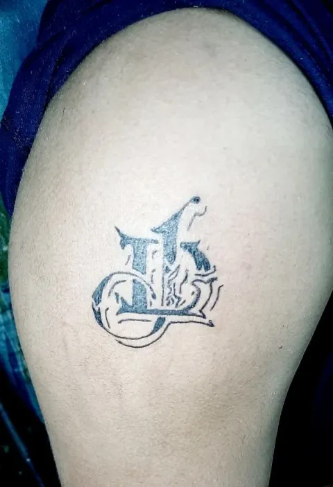 Pe - Woven letters